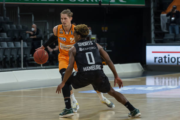 不少球迷关 不少球迷关