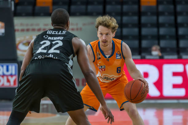 评估留下他 评估留下他