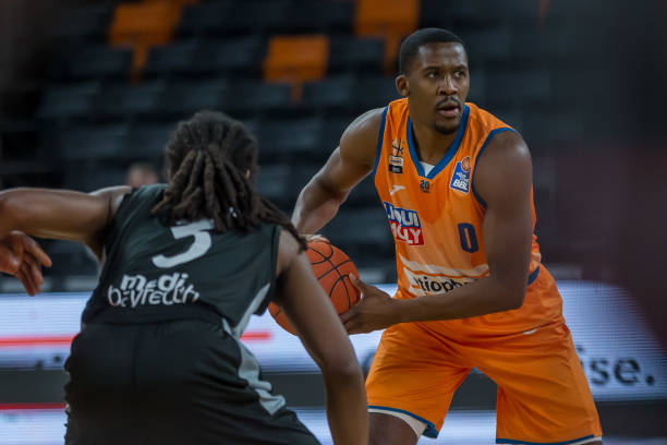 仅帮助球队 仅帮助球队