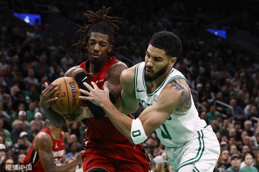 多球迷看到 多球迷看到